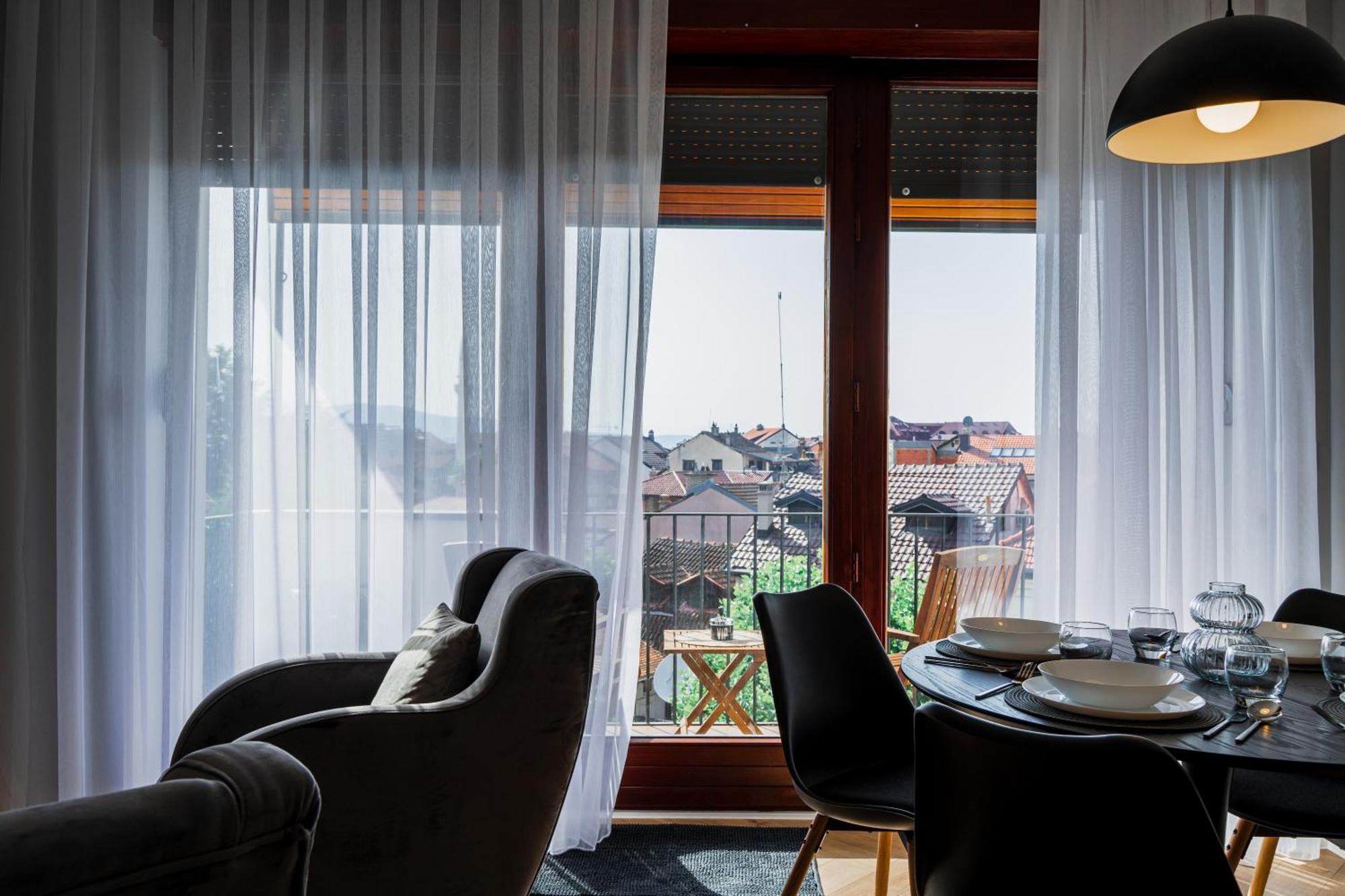 Nani Apartment Призрен Екстериор снимка