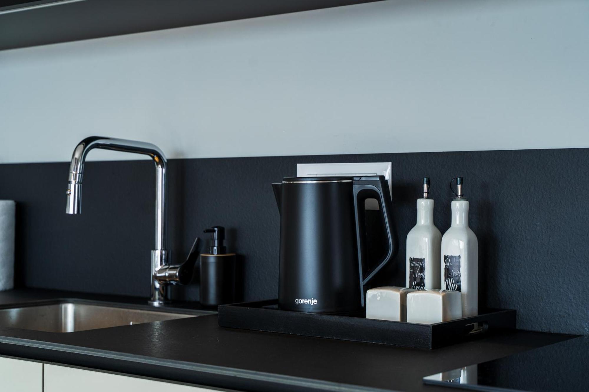 Nani Apartment Призрен Екстериор снимка