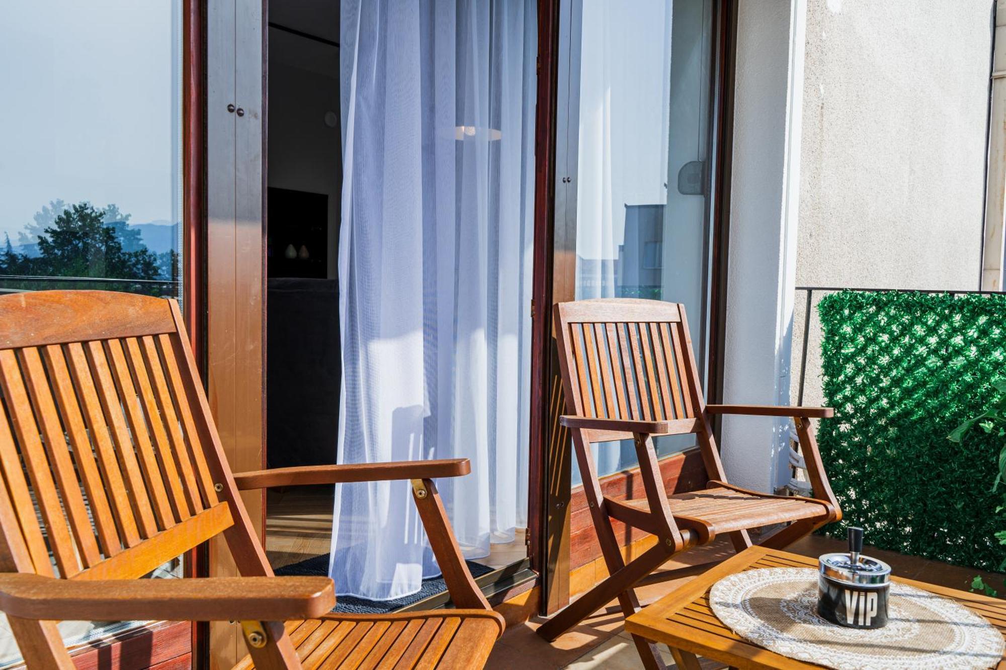 Nani Apartment Призрен Екстериор снимка