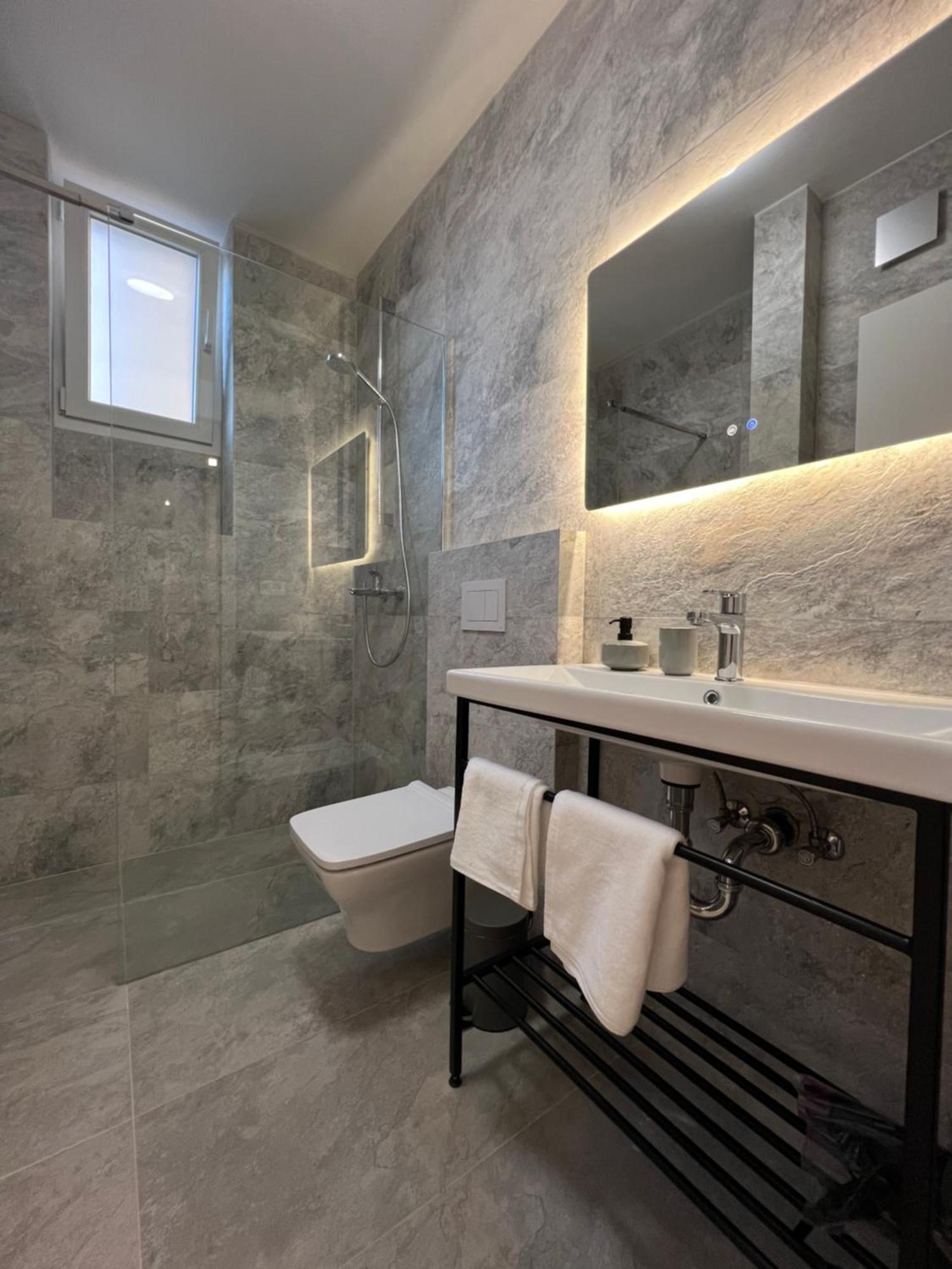 Nani Apartment Призрен Екстериор снимка
